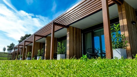 Property building, Day