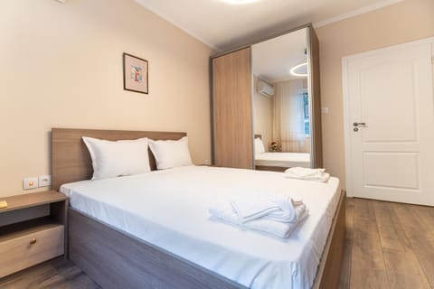 Bed, Photo of the whole room, Bedroom, towels, wardrobe