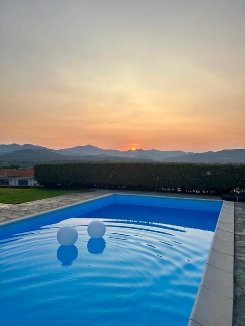 Natural landscape, Mountain view, Pool view, Swimming pool, Sunset