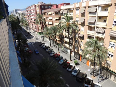 Chambre en colocation Vacation rental in Gandia