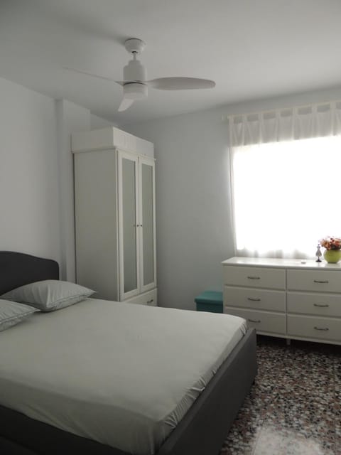 Chambre en colocation Vacation rental in Gandia