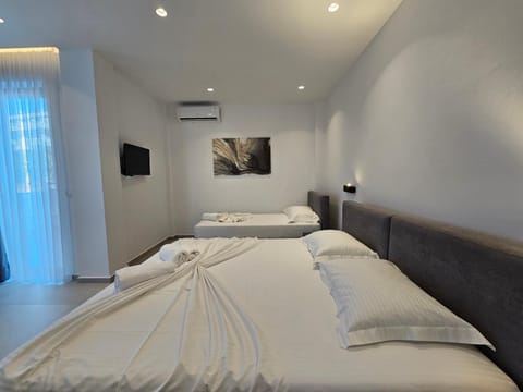 Bed, TV and multimedia