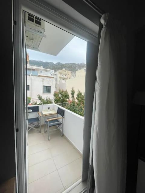 Studio in the center, 2 mins from the beach Apartment in Euboea