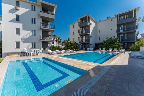 Property building, Pool view, Swimming pool, Swimming pool