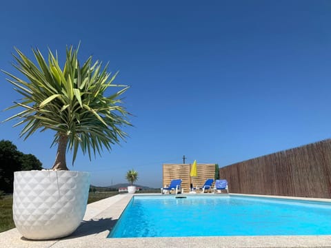 Day, Pool view, Swimming pool, sunbed