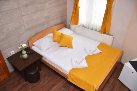 Guest House Villa Mir Bed and Breakfast in Serbia