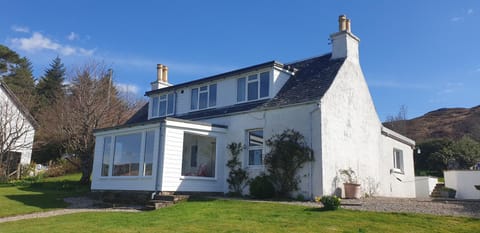 Property building, Spring, Garden