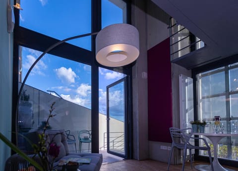 View (from property/room), Balcony/Terrace, Dining area
