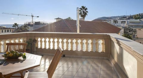 Linusa Home Apartment in Sanremo