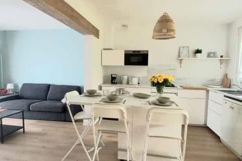 Maisonnette Au 15 Apartment in Bourgogne-Franche-Comté