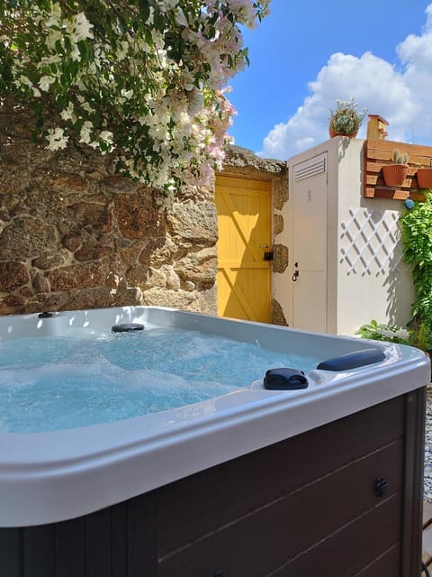 Hot Tub, Open Air Bath