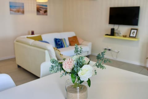 Communal lounge/ TV room, Seating area