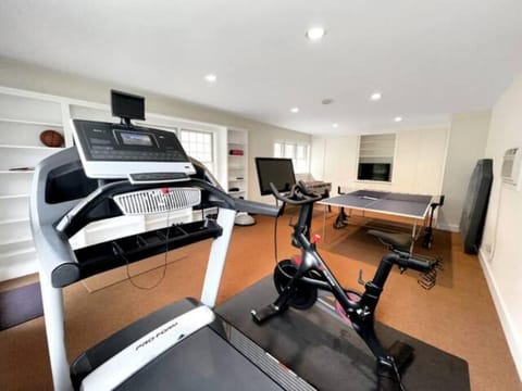TV and multimedia, Fitness centre/facilities