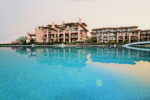 Facade/entrance, Summer, Swimming pool