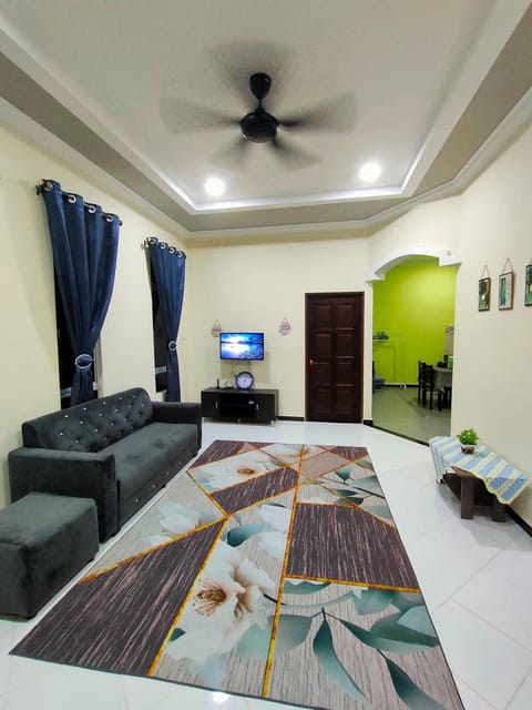 Living room, Seating area, fireplace