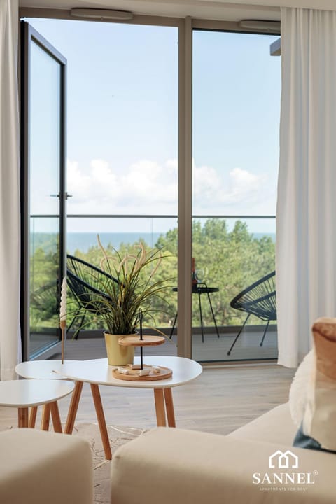 Day, Natural landscape, View (from property/room), Balcony/Terrace, Living room, Photo of the whole room, Seating area, On site, Sea view
