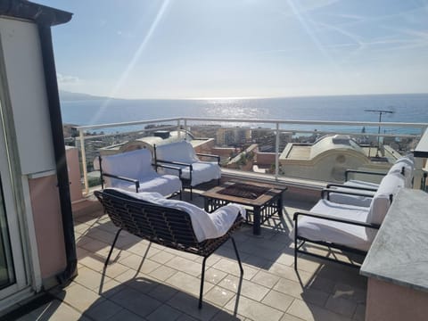 View (from property/room), Balcony/Terrace, Sea view