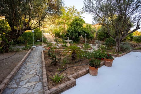 Day, Natural landscape, Garden, Garden view