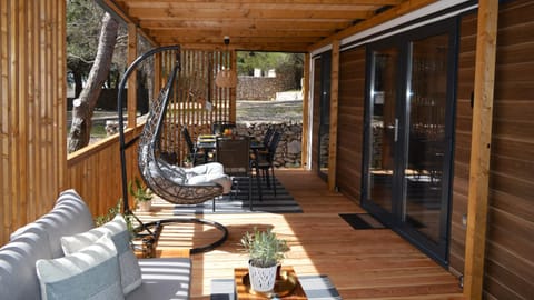 Balcony/Terrace, Balcony/Terrace