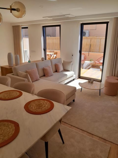 Beachfront Apartment Apartment in Vila Praia de Ancora