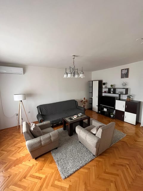Devetka Apartment in Serbia