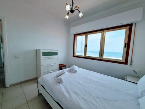 Bed, Photo of the whole room, Bedroom, Sea view