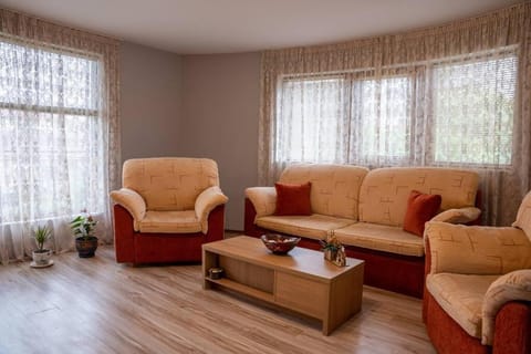 Апартамент Щерев Apartment in Stara Zagora, Bulgaria