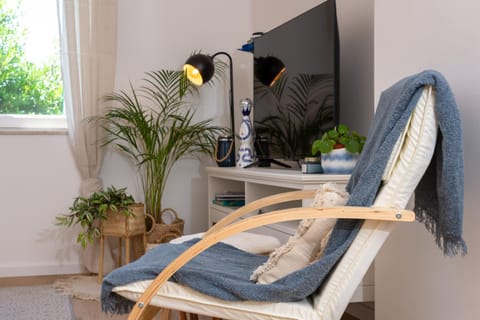 TV and multimedia, Seating area