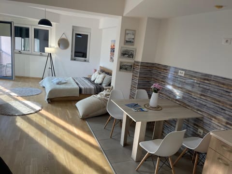 R&B Apartment City Center Apartment in Ohrid