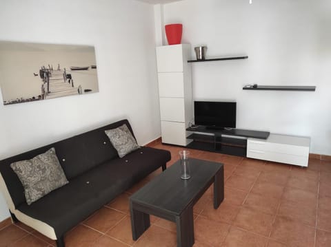 Communal lounge/ TV room, TV and multimedia, Living room