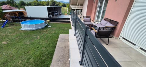 Day, Natural landscape, Garden, Balcony/Terrace, Garden view, Pool view, Swimming pool