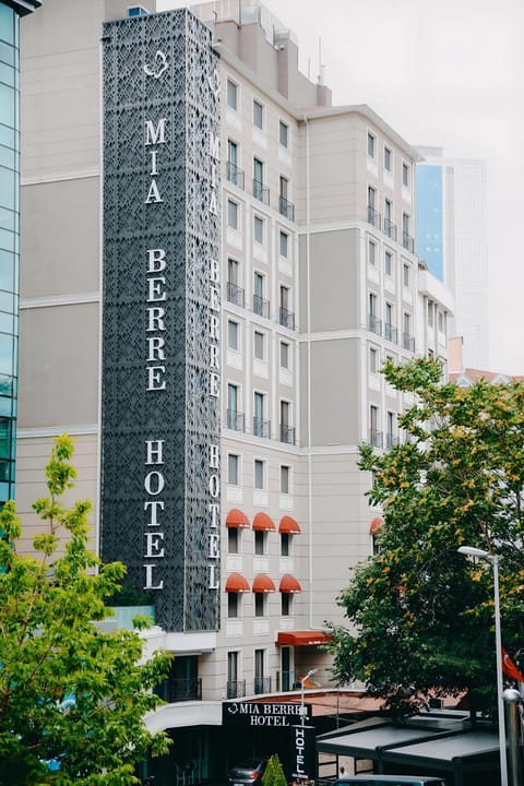 Property building, Day