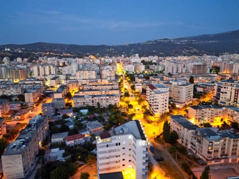 Nearby landmark, Day, Night, Neighbourhood, Natural landscape, Bird's eye view, City view, Mountain view, Street view, Location