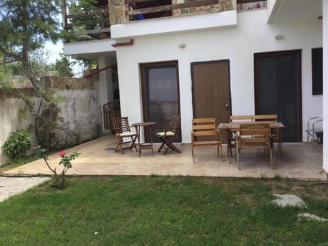Garden, Seating area
