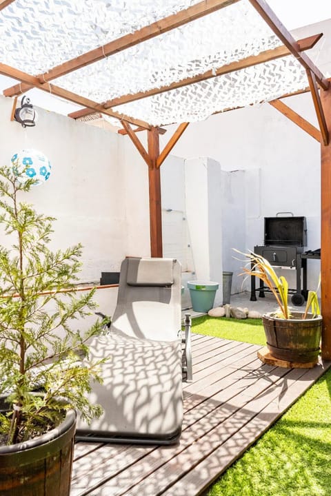 Solarium, Garden view
