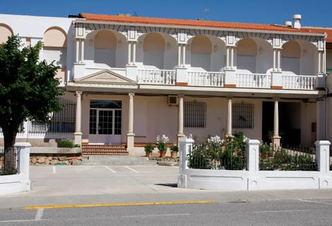 Property building, Day