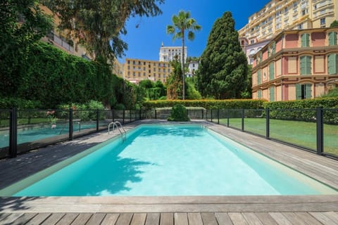 Le COQ Wagner - Garage -AC- Swimming pool Apartment in Menton