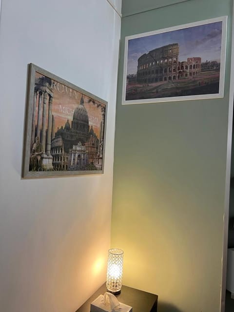 la rosa di roma colosseo Apartment in Rome