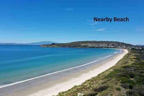 Cosy Cabin, Big View ! Cabin in Tasmania