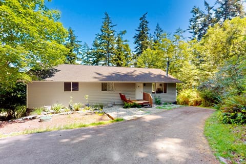 Seaside Haven House in Greenbank