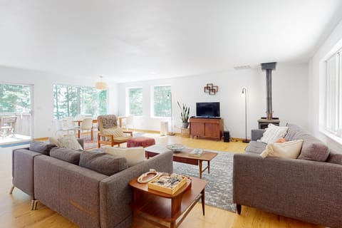 Seaside Haven House in Greenbank