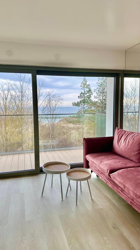 Natural landscape, View (from property/room), Balcony/Terrace, Balcony/Terrace, Living room, Seating area, Sea view