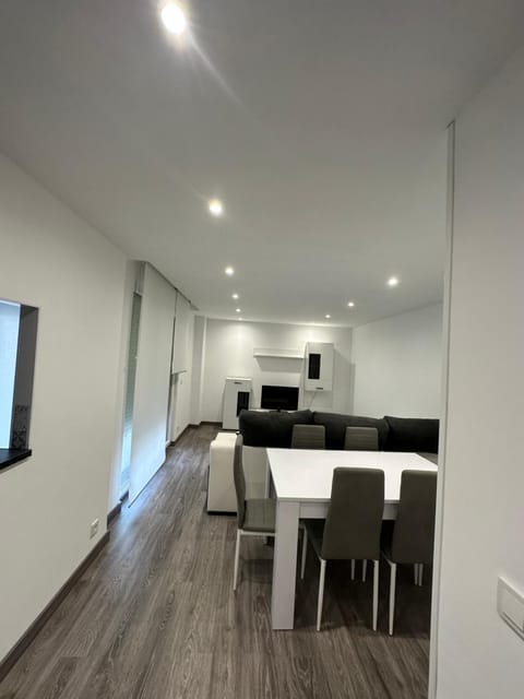 TV and multimedia, Dining area