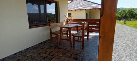 View (from property/room), Balcony/Terrace