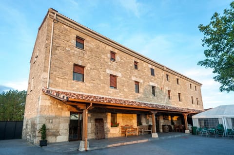 Property building, Day