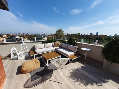 Patio, Day, View (from property/room), Balcony/Terrace, Living room, Seating area