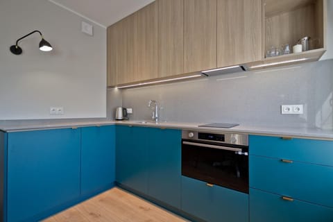 Kitchen or kitchenette, pet friendly, stove