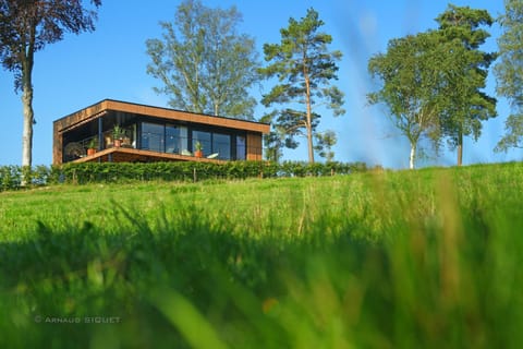Property building, Natural landscape