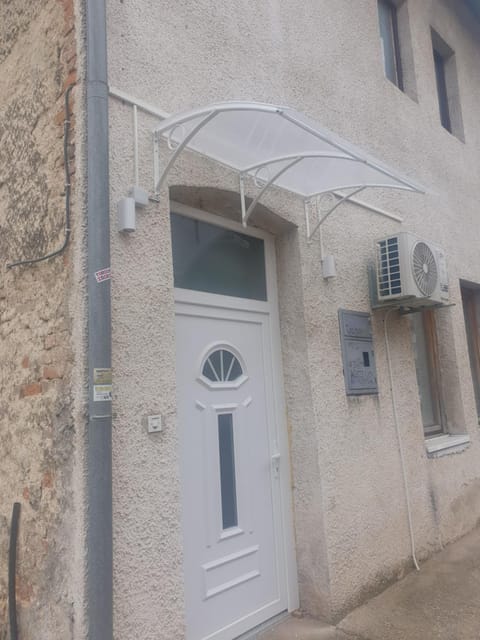 OLD HOUSE Apartment in Federation of Bosnia and Herzegovina