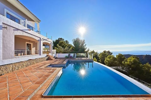Property building, Pool view, Sea view, Swimming pool